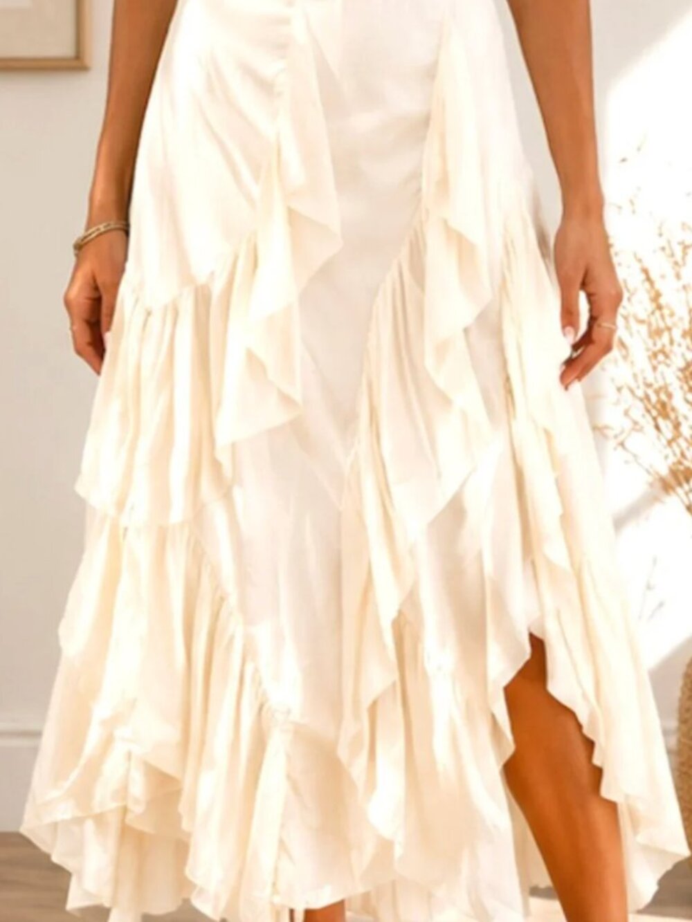Sincerely Jules Cream Ruffled Tiered Midi Skirt Great Condition